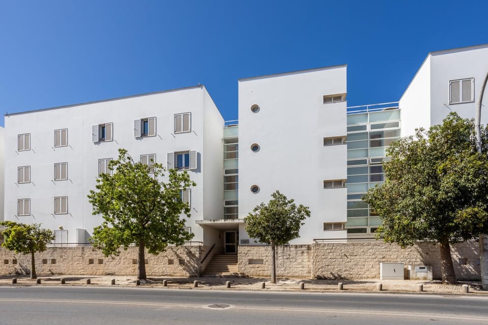Property building, Facade/entrance, Neighbourhood