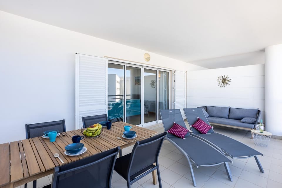 Balcony/Terrace, Dining area