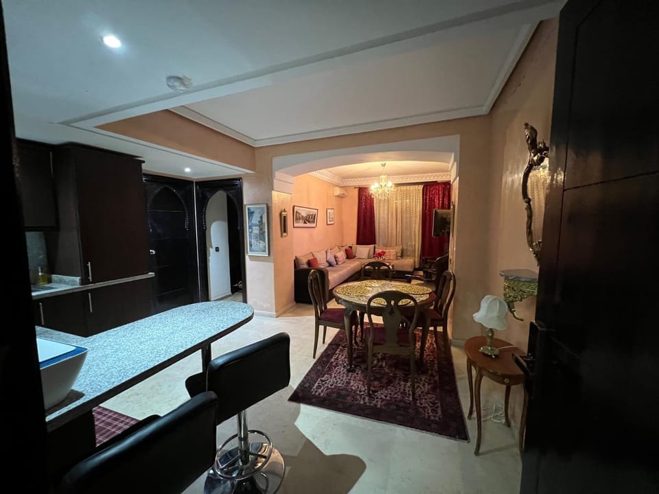TV and multimedia, Living room, Photo of the whole room, Dining area
