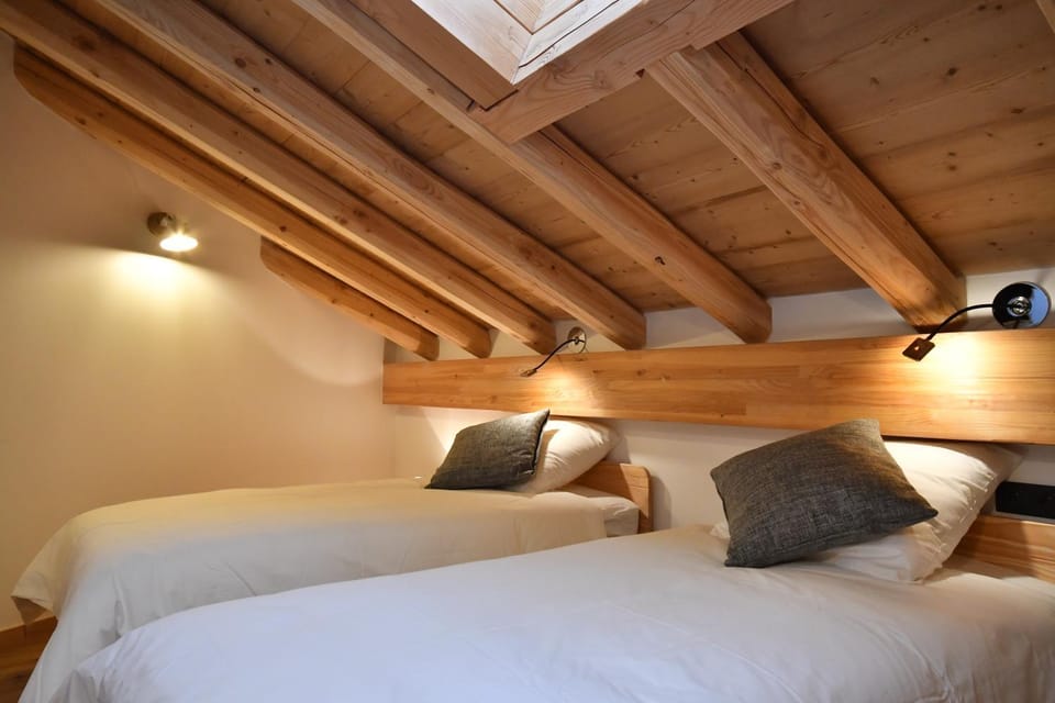 Beautiful DUPLEX ALPE D'HUEZ Apartment in Huez