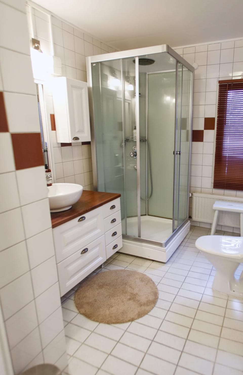 Shower, Bathroom, heating