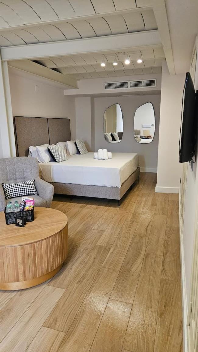4U Suites Apartment in Granada