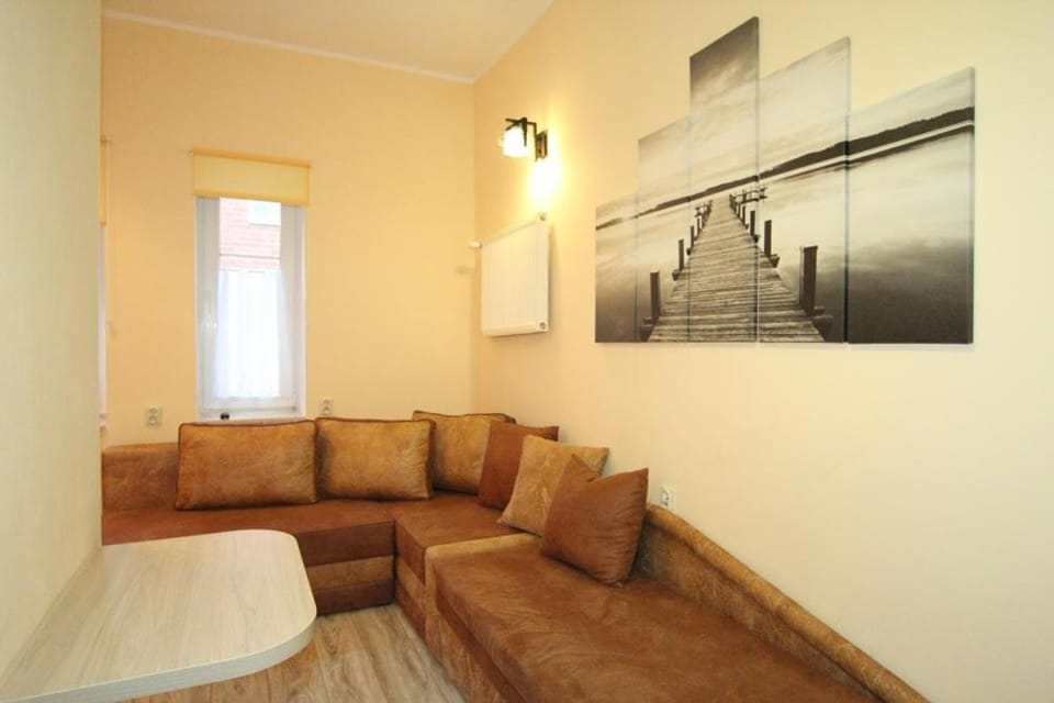 TV and multimedia, Kitchen or kitchenette