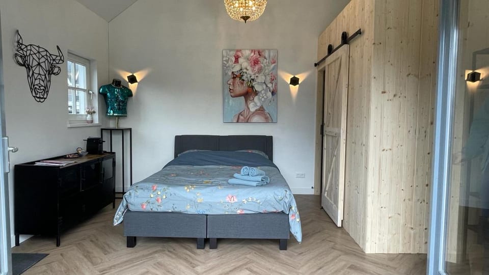 Flora’s B&B Bed and Breakfast in North Holland (province)