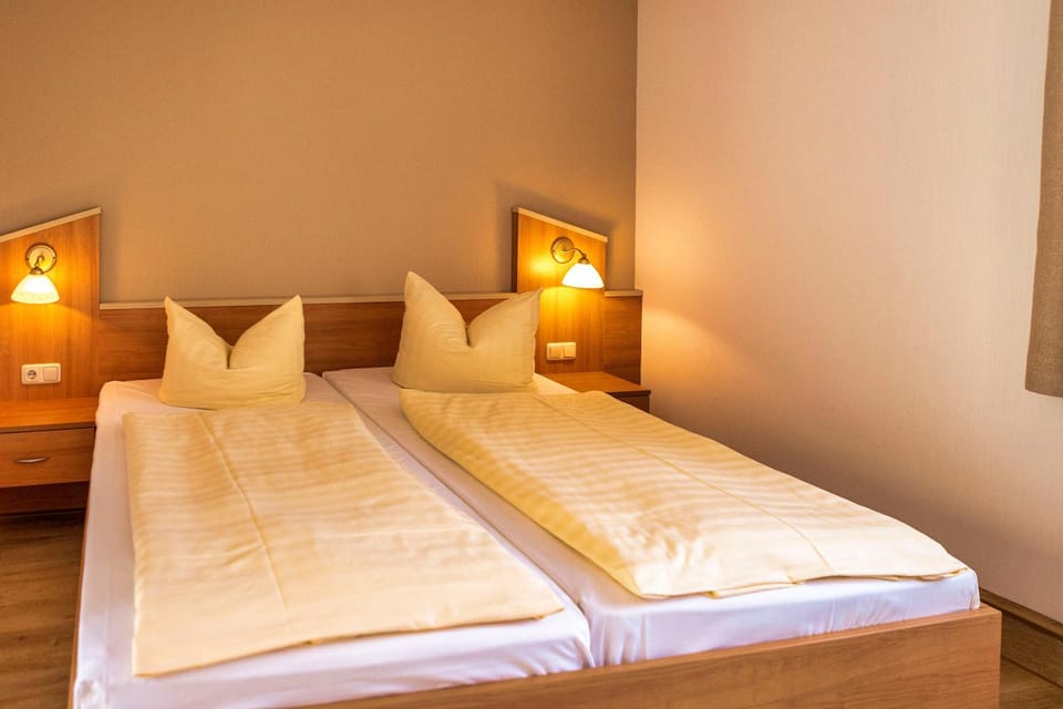 Ferienanlage - Zum See & Hotel Hotel in Plau am See