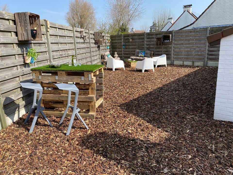 Patio, Lounge or bar