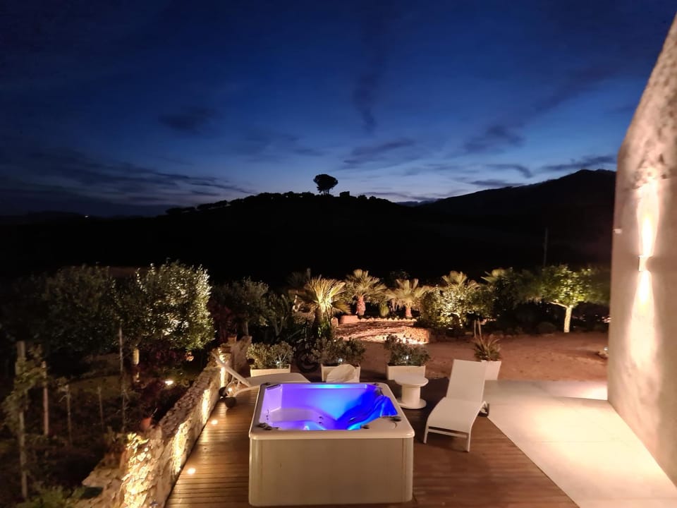 Zu Bastianu House House in Sicily
