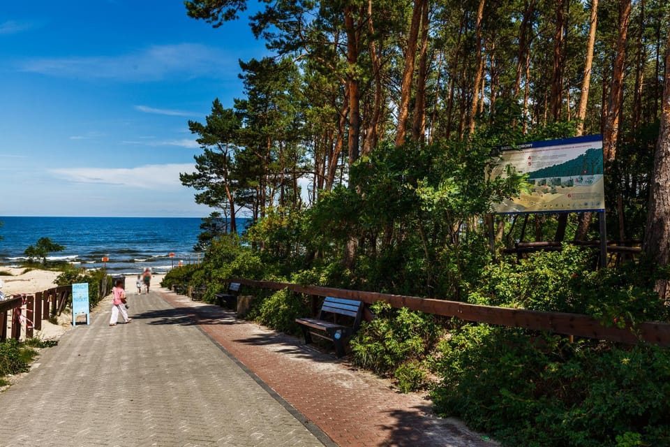 Nearby landmark, Day, Neighbourhood, Natural landscape, Beach, Sea view