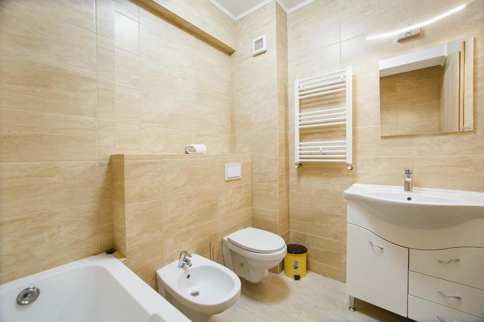 Bathroom, Bath