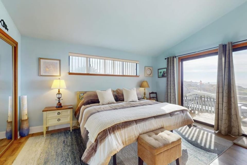 Pinnacle Heights House in Bodega Bay