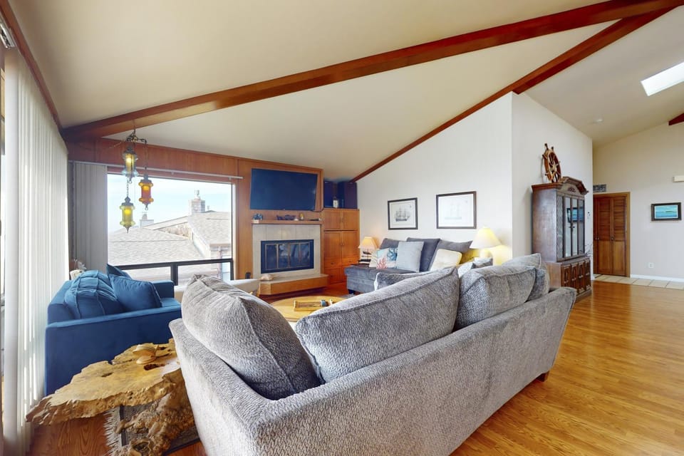 Pinnacle Heights House in Bodega Bay