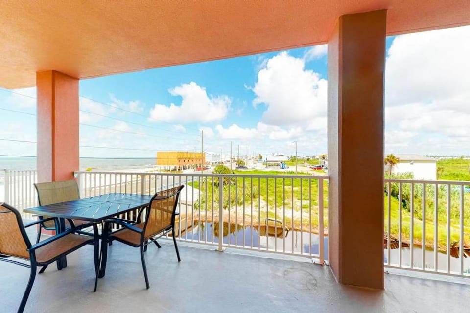 Paradise Shores 200 House in Mexico Beach