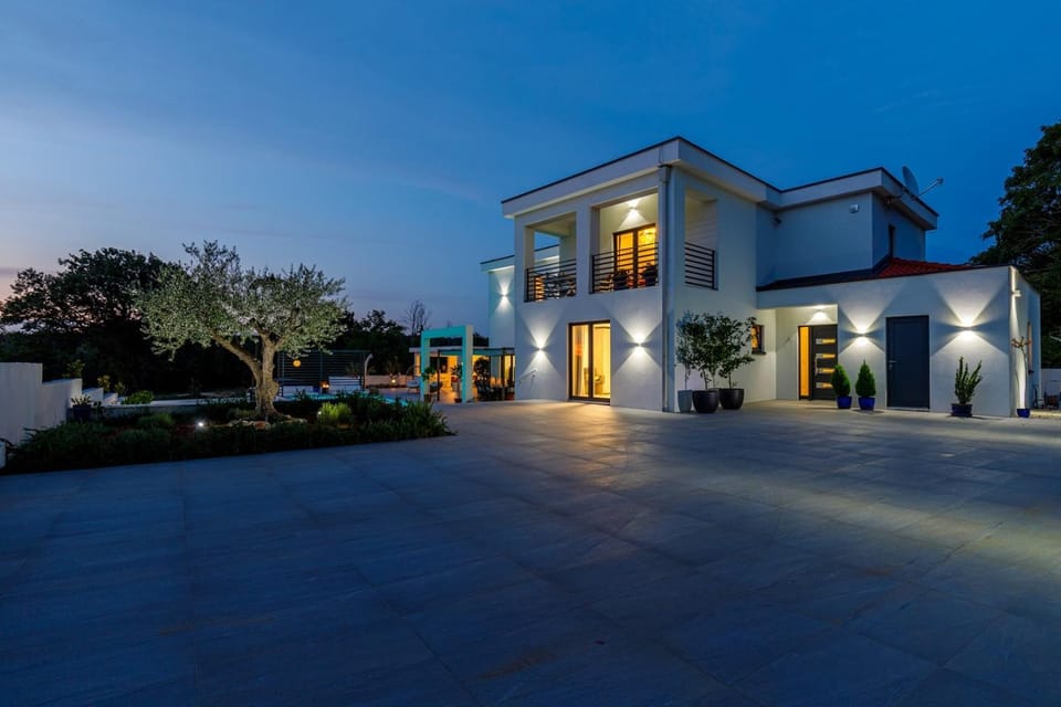 Property building, Night