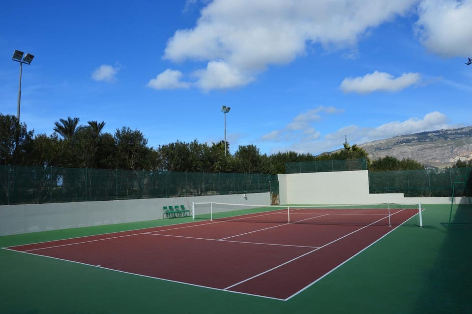 Tennis court