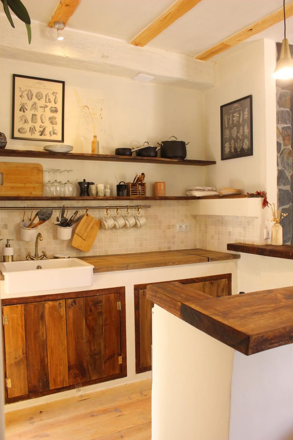 Kitchen or kitchenette, kitchen