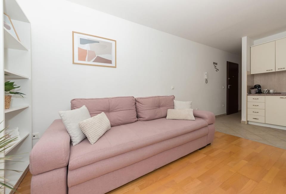 Living room, air conditioner