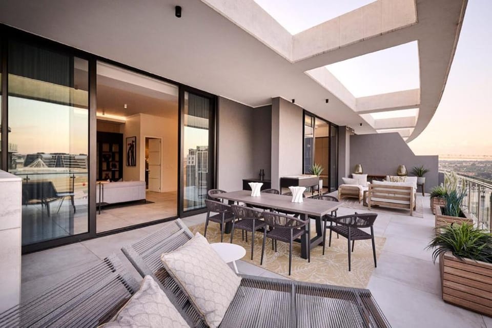 Patio, Balcony/Terrace, Living room