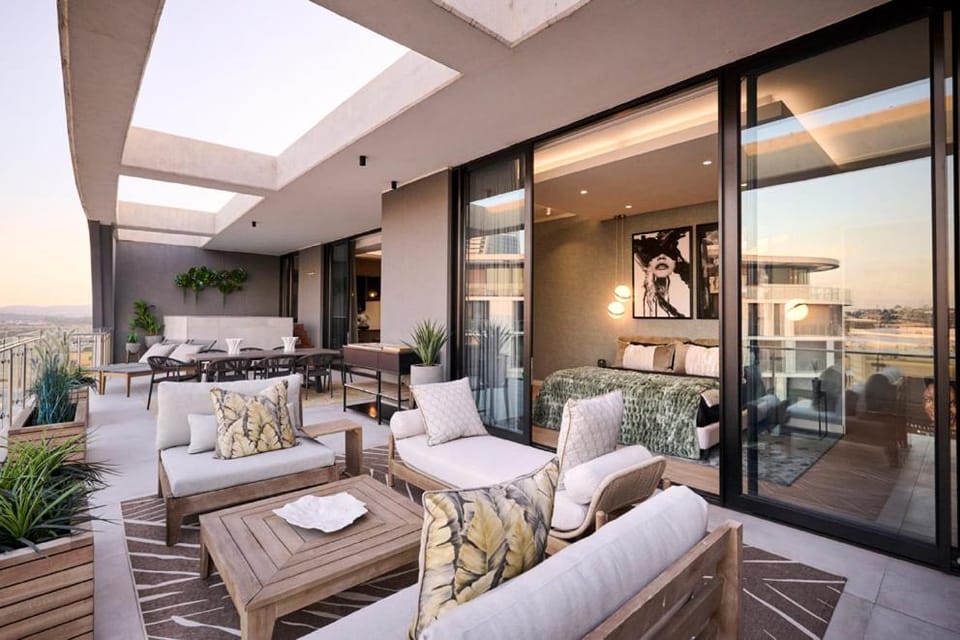 Patio, View (from property/room), Balcony/Terrace, Seating area