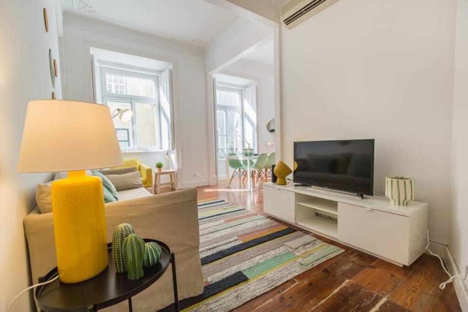 Communal lounge/ TV room, TV and multimedia, Living room