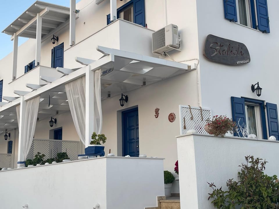 Stolidi Apartment in Milos