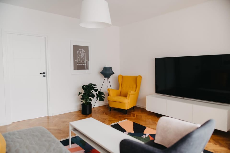 TV and multimedia, Living room, Seating area