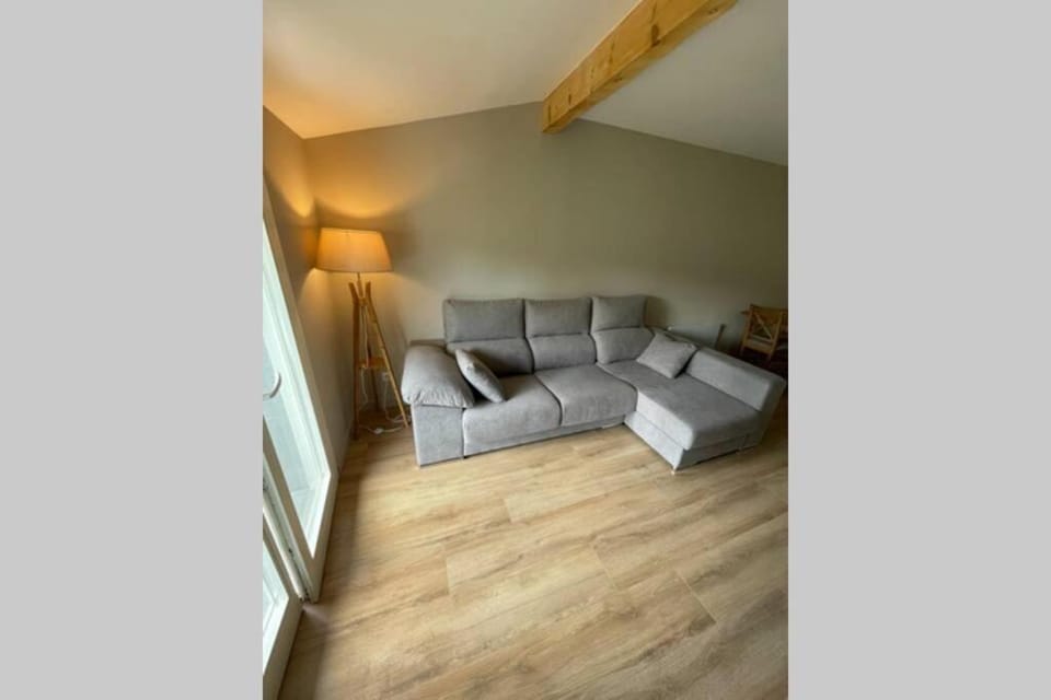 new construction penthouse with pool and wifi Apartment in Ripollès