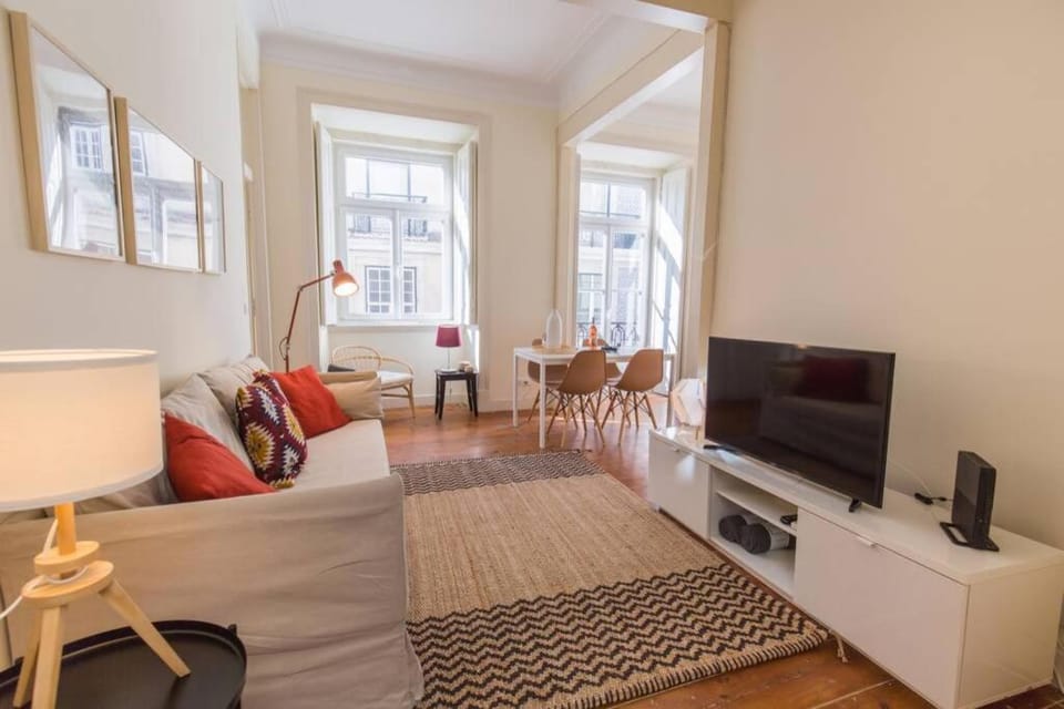 Communal lounge/ TV room, TV and multimedia, Living room