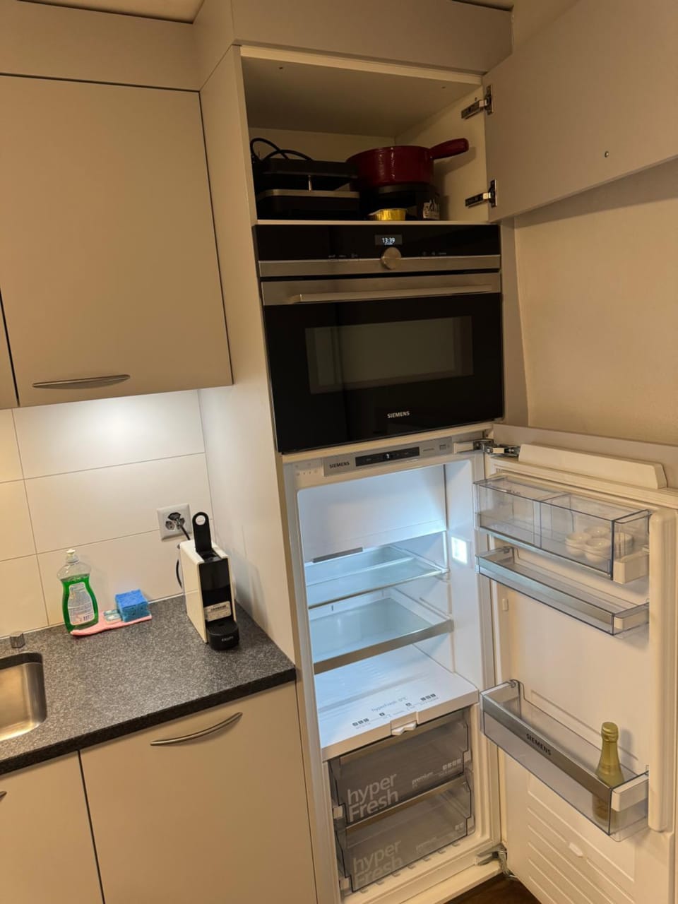 microwave, oven, kitchen