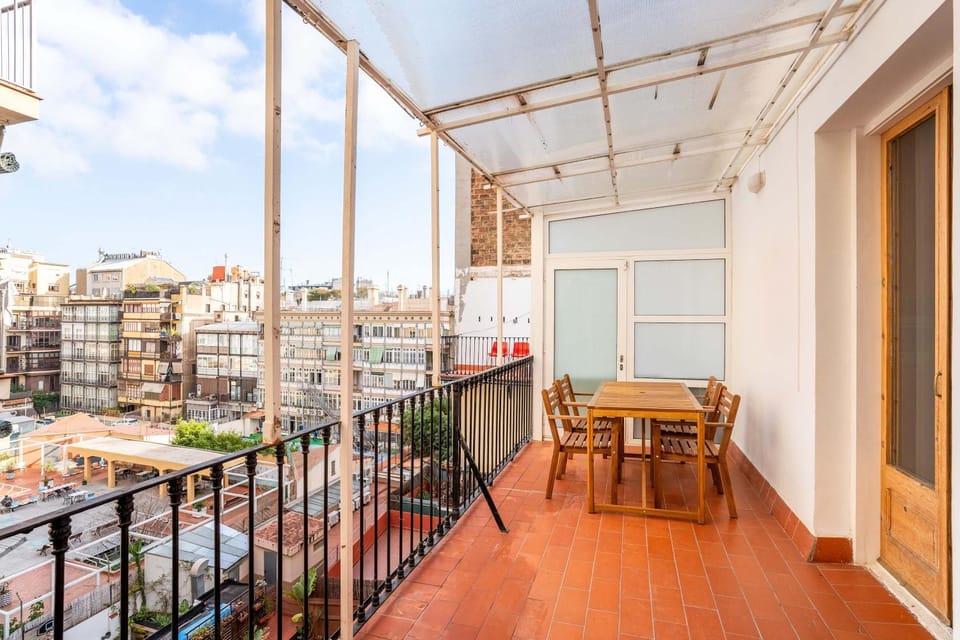 The Collection Barcelona - Paseo de Gracia 5BD and 3BTH for 10 with Terrace Apartment in Barcelona