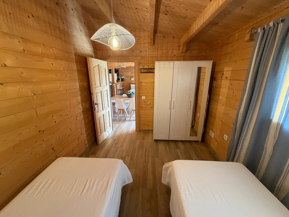 Bed, Bedroom, wardrobe