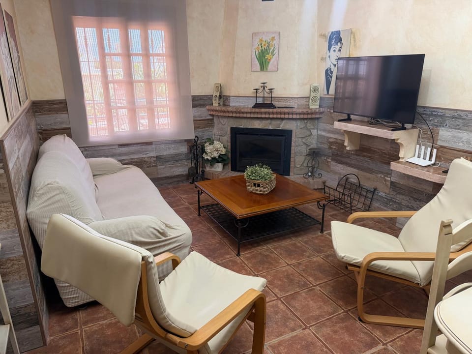 TV and multimedia, Living room, Seating area
