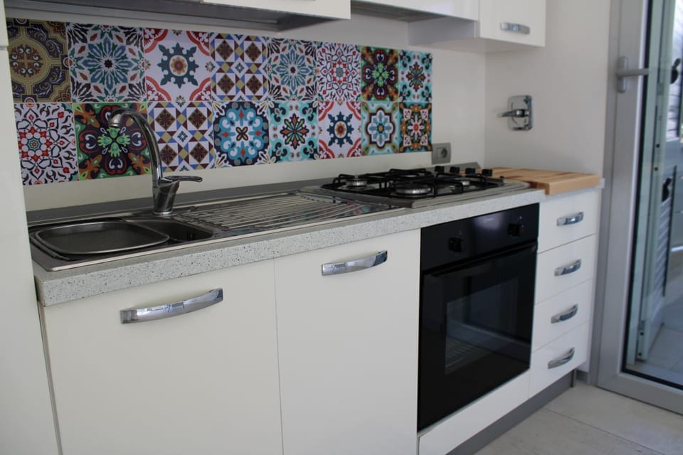 Kitchen or kitchenette, kitchen