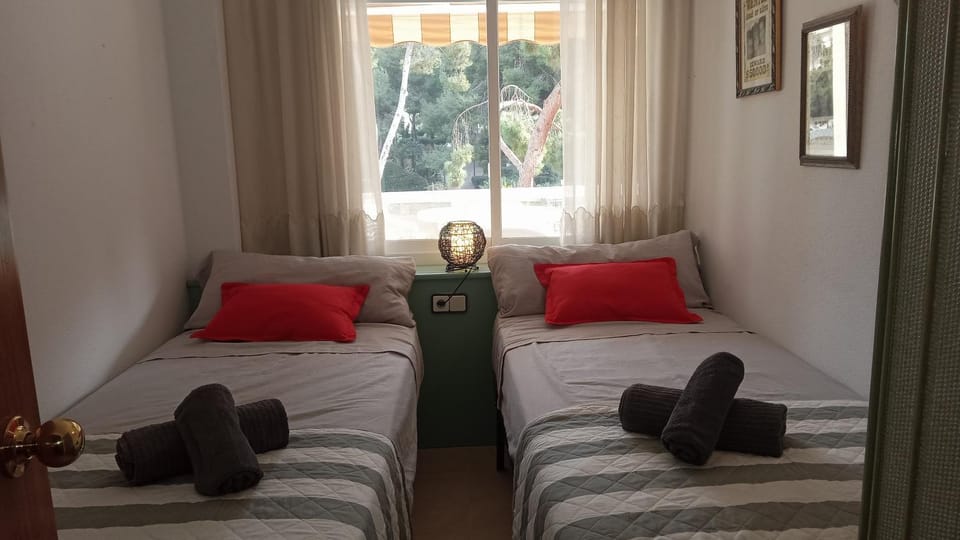 Salou Beach & Parking Apartment Apartment in Salou