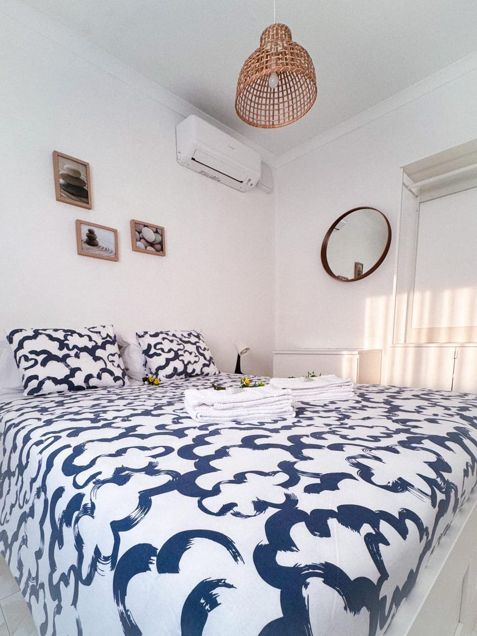 Bed, Bedroom, wardrobe