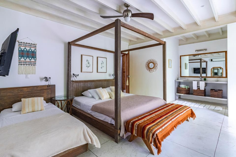 Casa Pochote House in Santa Teresa Beach