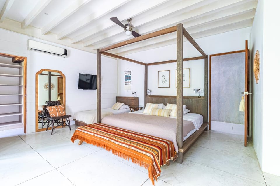 Casa Pochote House in Santa Teresa Beach