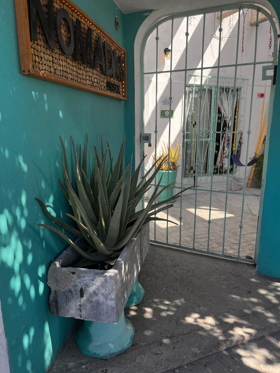 Facade/entrance