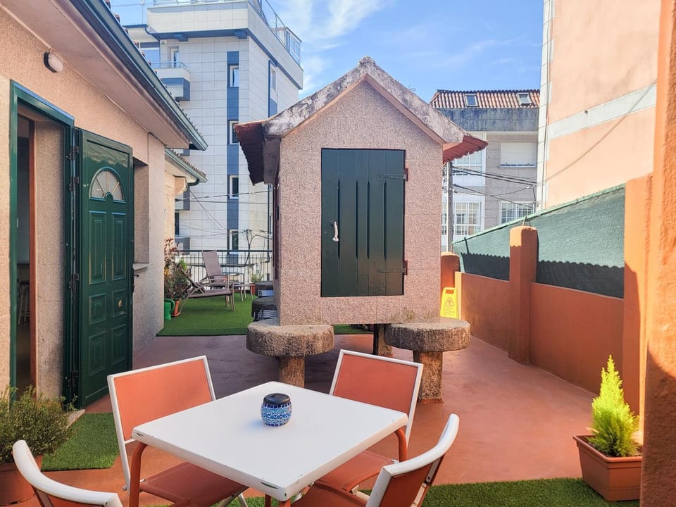 Nearby landmark, Balcony/Terrace, internet