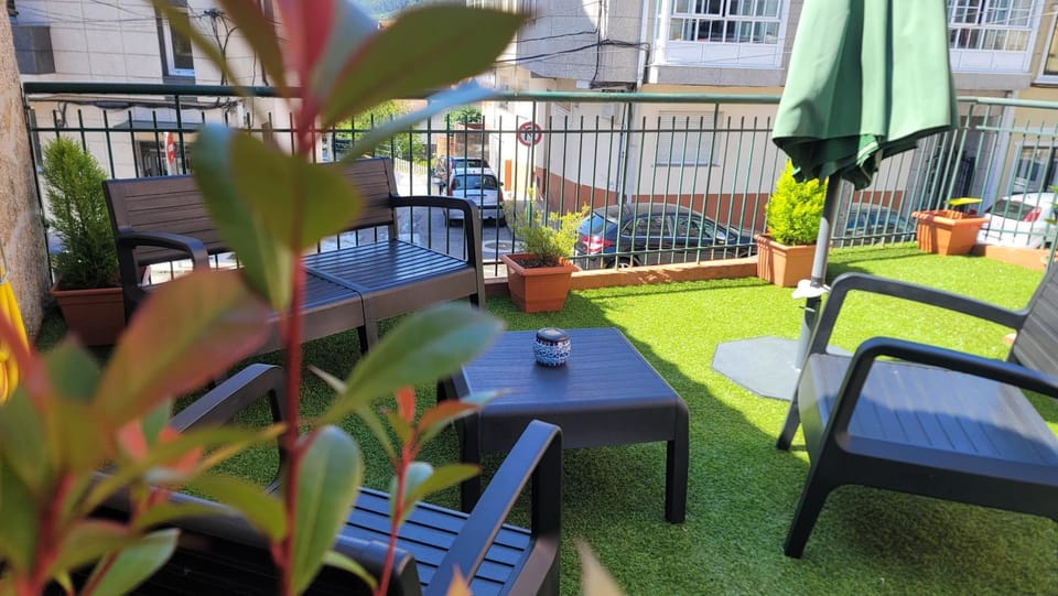 Nearby landmark, Balcony/Terrace, Landmark view, internet