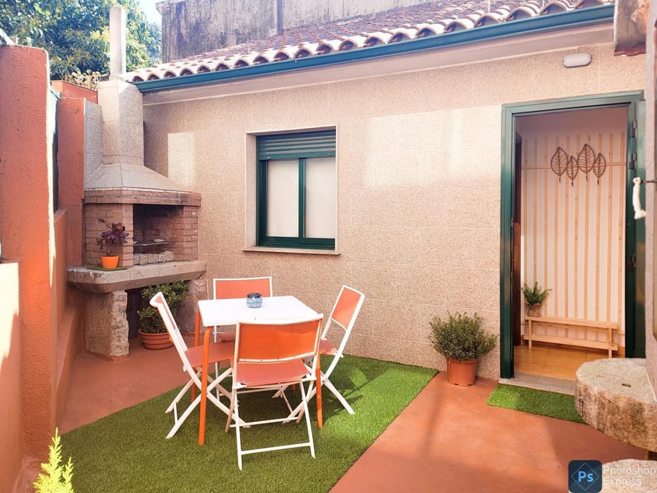 Facade/entrance, BBQ facilities, Balcony/Terrace