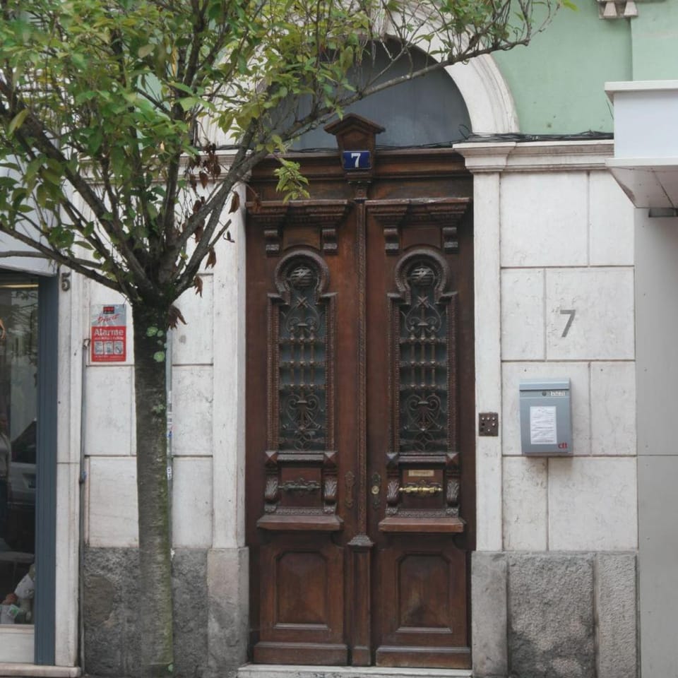 Facade/entrance