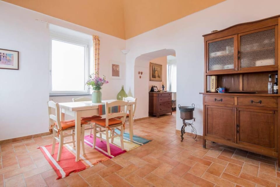 Casa Marilò - A Beautiful House Overlooking Amalfi House in Amalfi