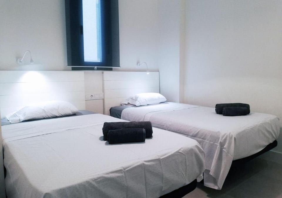 Bed, Photo of the whole room, Bedroom, internet, towels, wardrobe