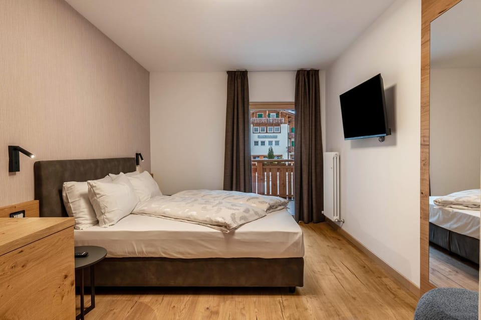 Living room, Bedroom