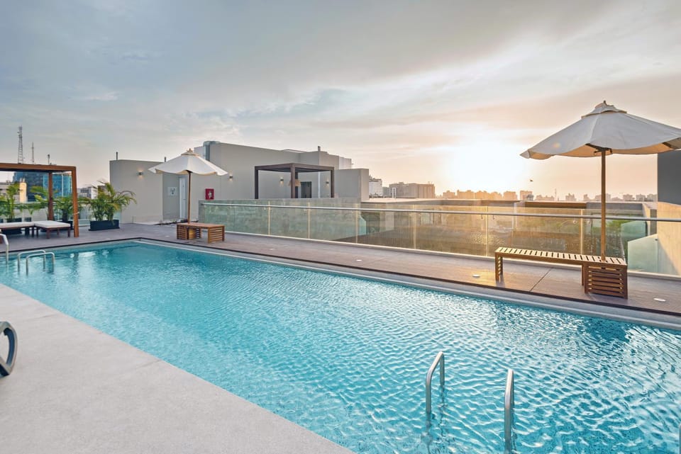 Nazca Penthouse - Rooftop Pool & Private Terrace Apartment in Miraflores