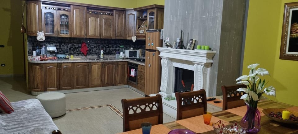Kitchen or kitchenette, Kitchen or kitchenette, Living room, Dining area, flat iron, pet friendly, stove, air conditioner