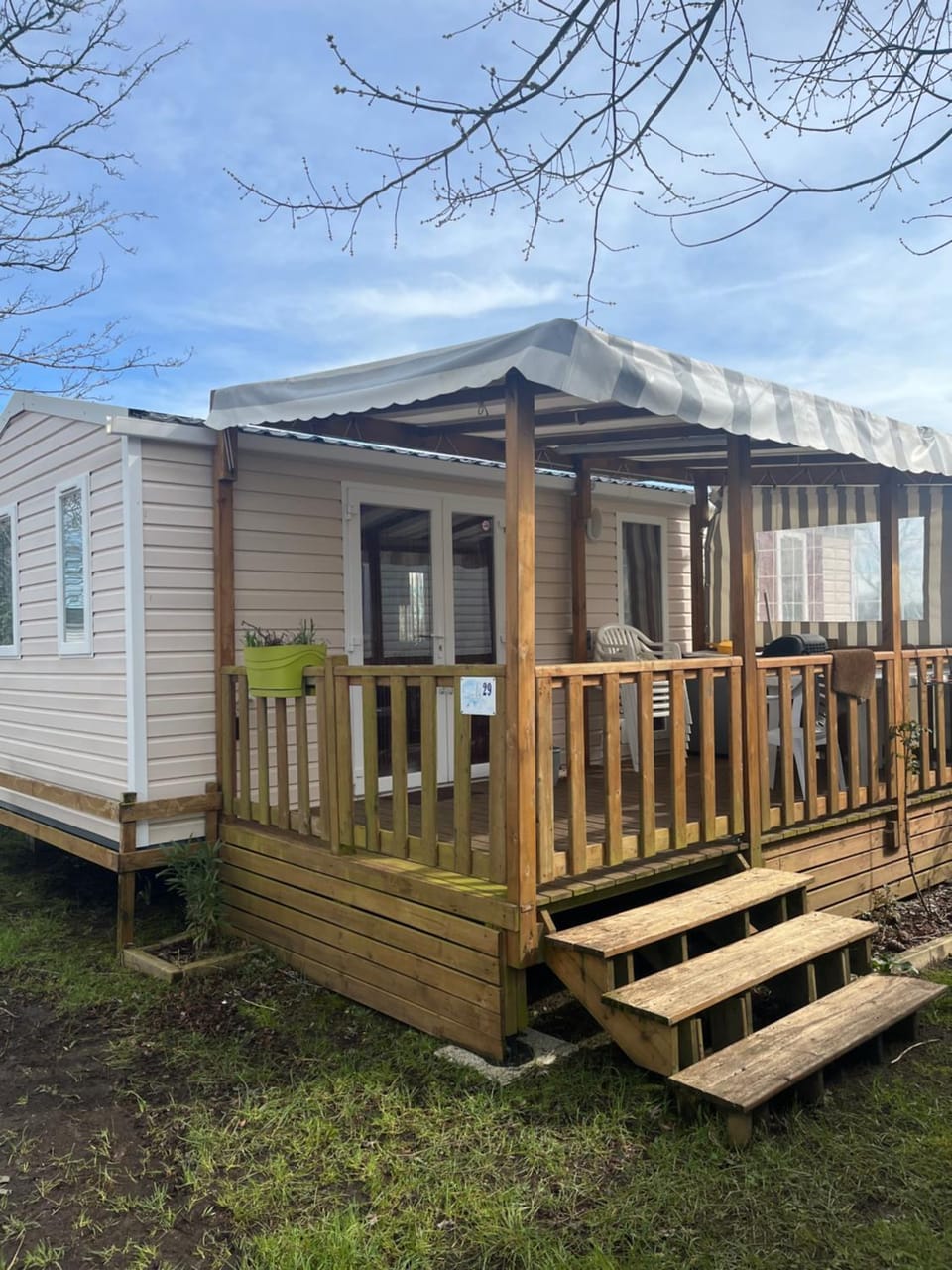 Mobilhome camping proche des plages Campground/ 
RV Resort in Saint-Jean-de-Monts