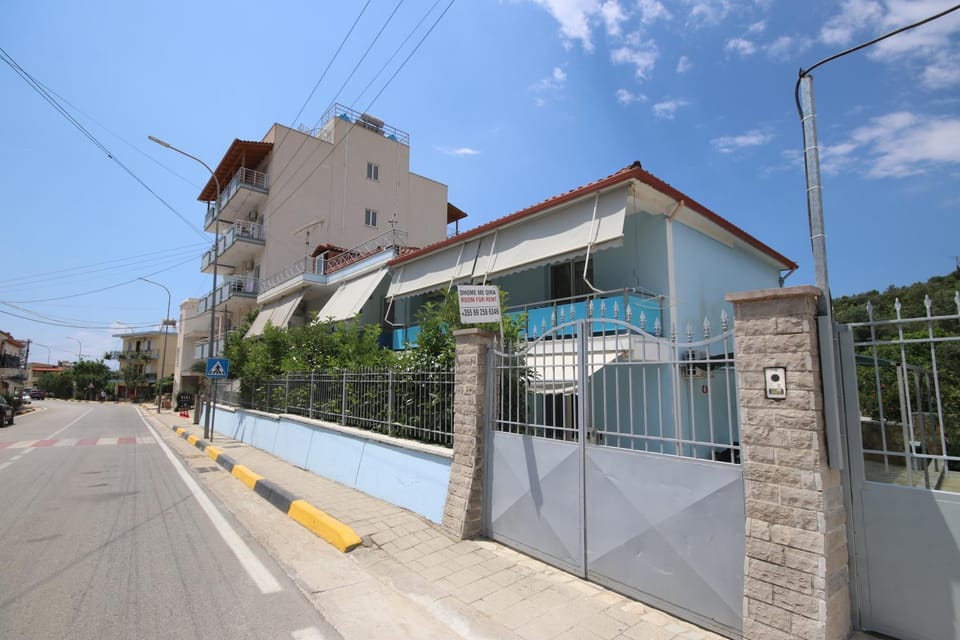 Garden Holiday Studios Bed and Breakfast in Vlorë County, Albania