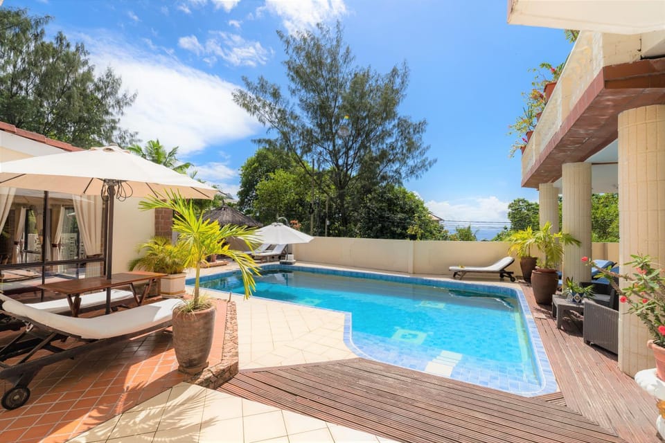 Pool view, Swimming pool, Swimming pool