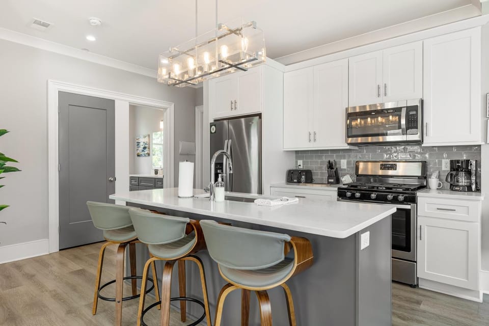 122-302 · The Santee Suite at The Edisto Apartment in Charleston
